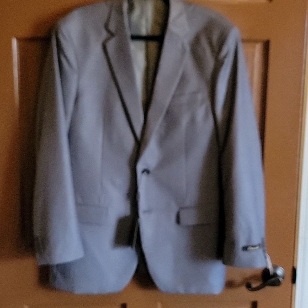 Demantie-Grey 2 button Jacket Size 42 R. NWT.